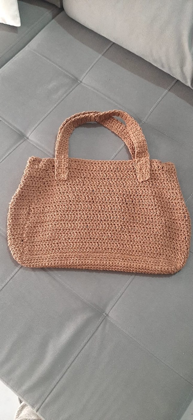 Bolsa rosa de crochê